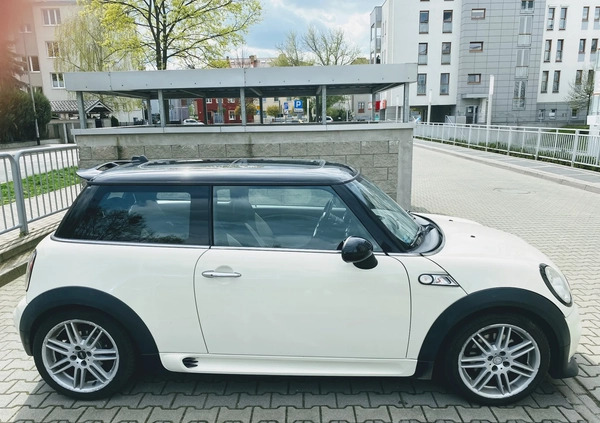 MINI Cooper S cena 35000 przebieg: 135000, rok produkcji 2007 z Poznań małe 191